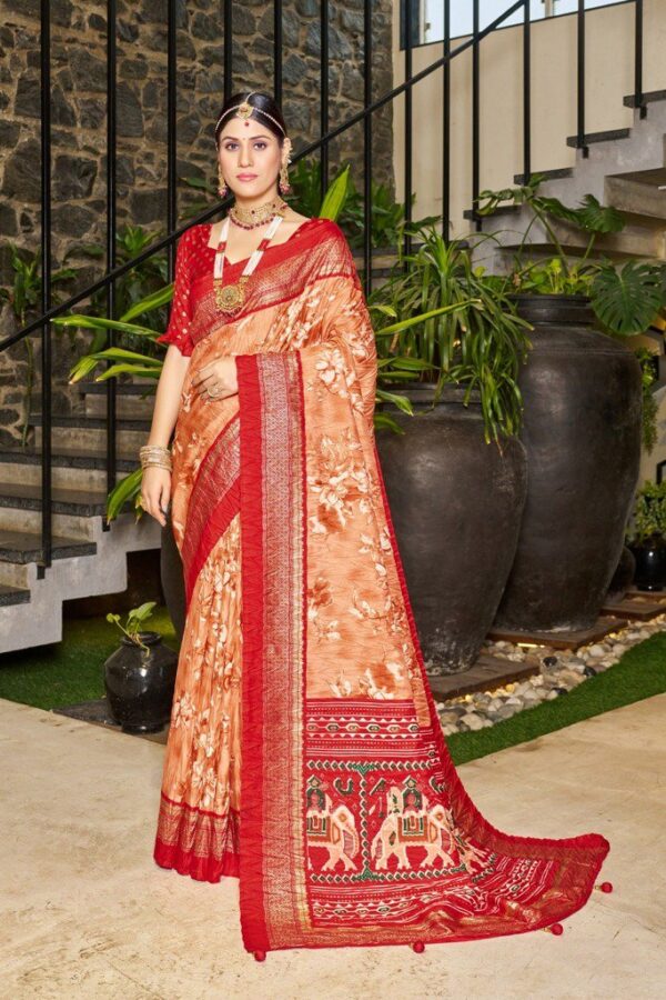 Foil Crush Patola Saree - Image 5