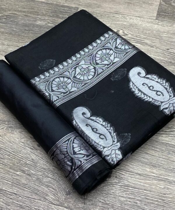 Soft Linen Saree - Image 4