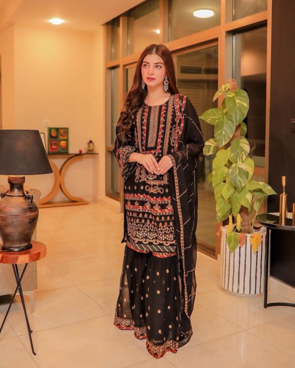New Kurti-ShararaSet - Image 2