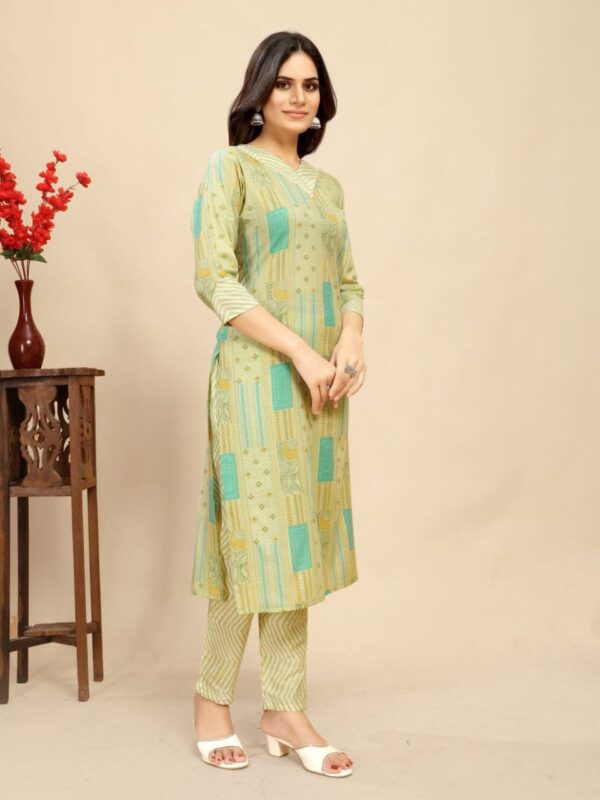 Cotton Floral Block Printed Kurti Pair - Image 4