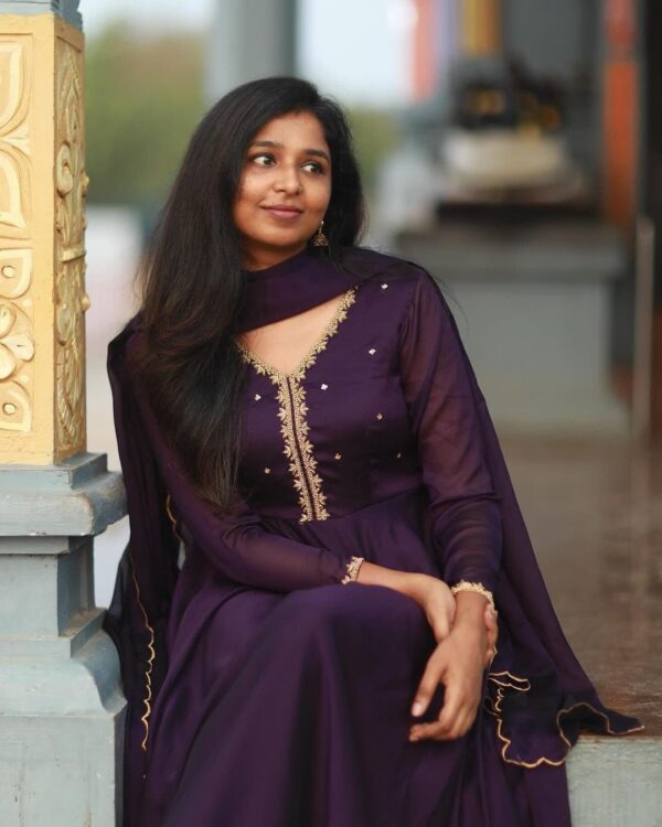 Fox Georgette Gown With Dupatta - Image 8