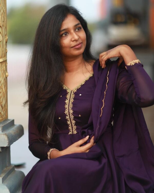 Fox Georgette Gown With Dupatta - Image 4