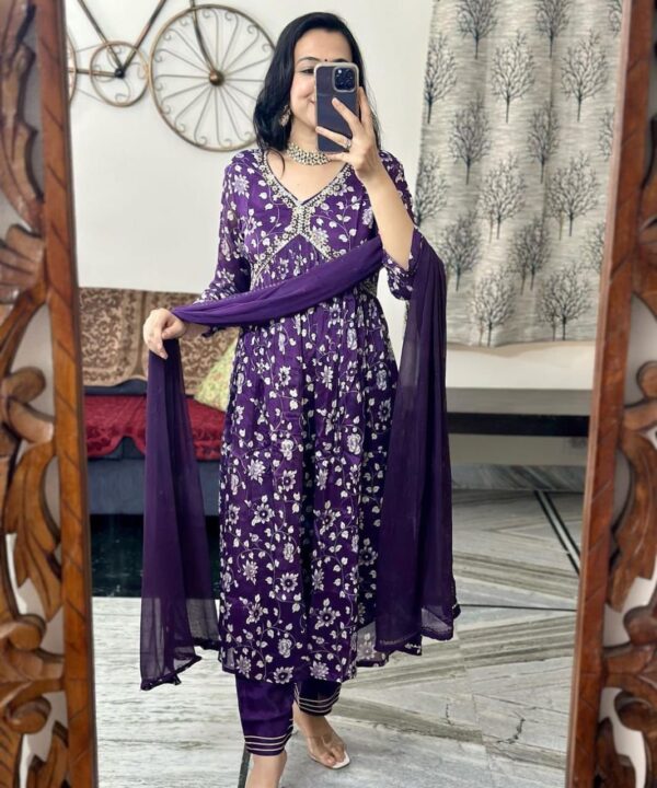 Rayon Cotton Top Pent Dupatta Set - Image 4