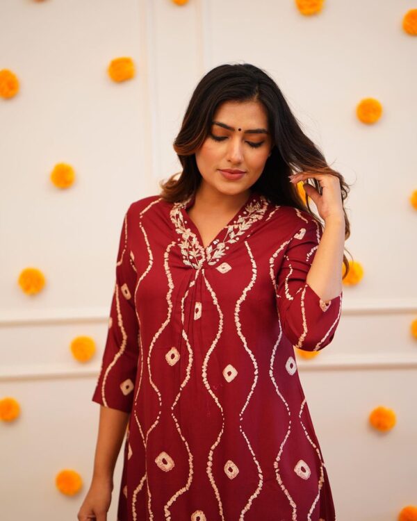 Rayon Kurta pant sets with beautiful neck Embroidery - Image 3