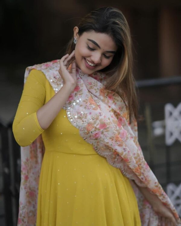 Georgette Gown With Dupatta - Image 6