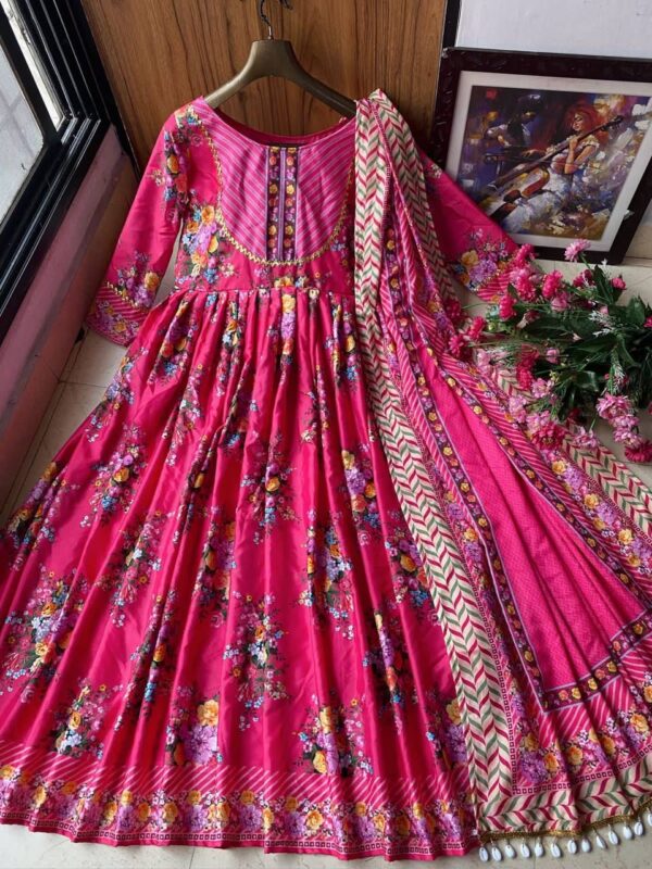 Women's Stylish Gown - Image 4