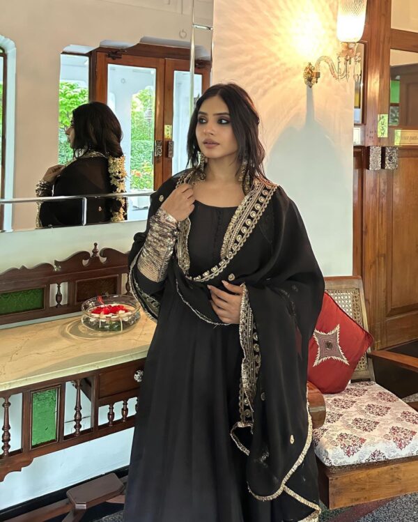 Heavy Georgette Fully Stitched Umbrella Flair Gown - Image 2