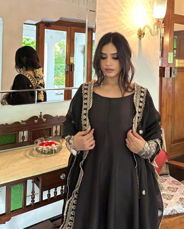 Heavy Georgette Fully Stitched Umbrella Flair Gown - Image 4